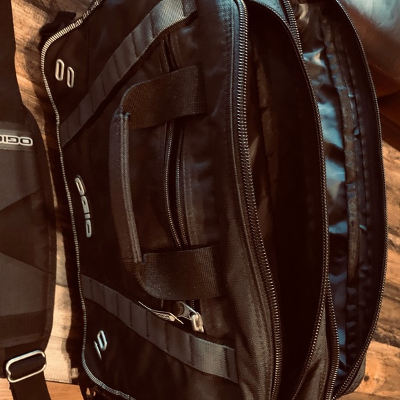 New Microsoft Laptop Messenger bag - Picture 3 of 6